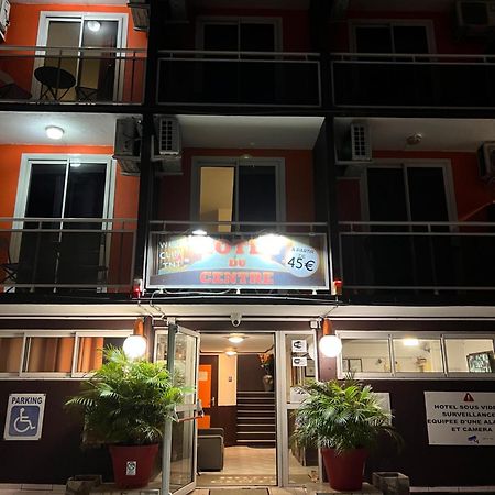 Hotel Du Centre Сен-Дени Экстерьер фото