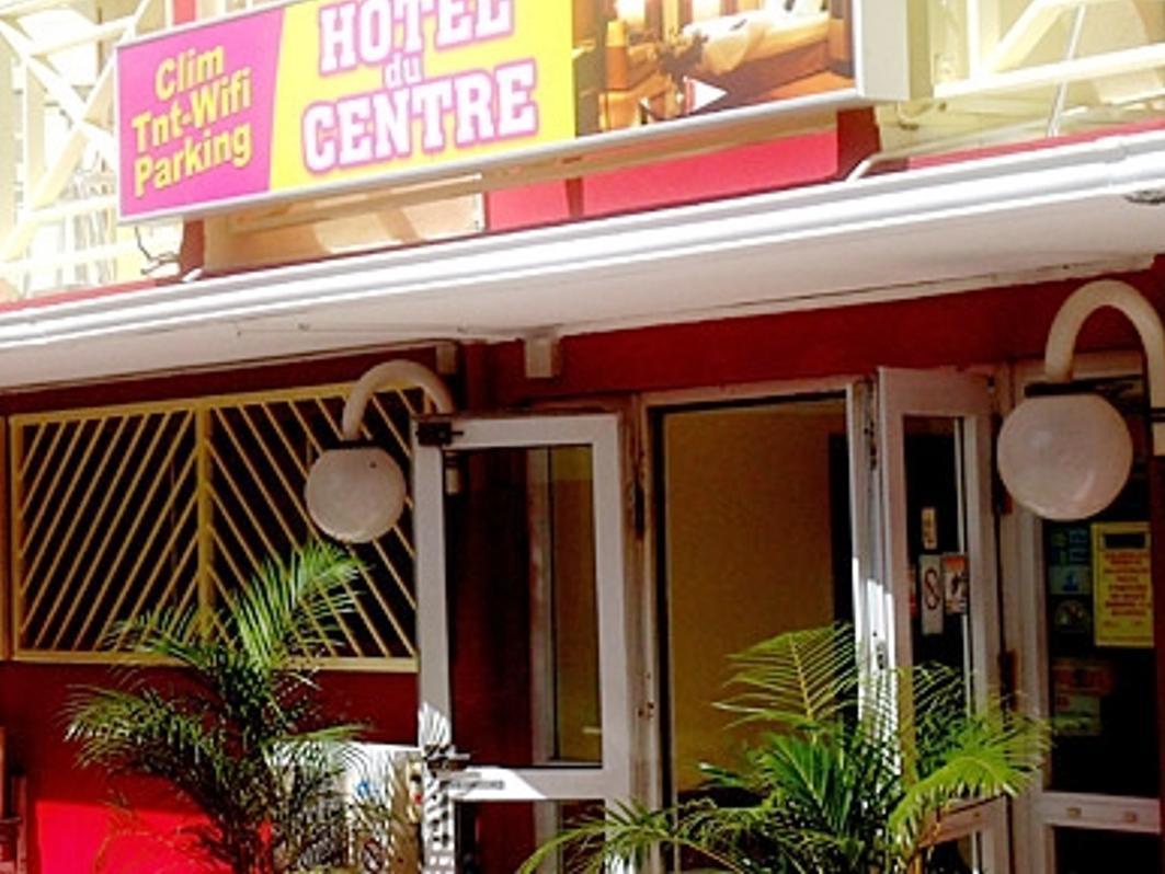 Hotel Du Centre Сен-Дени Экстерьер фото
